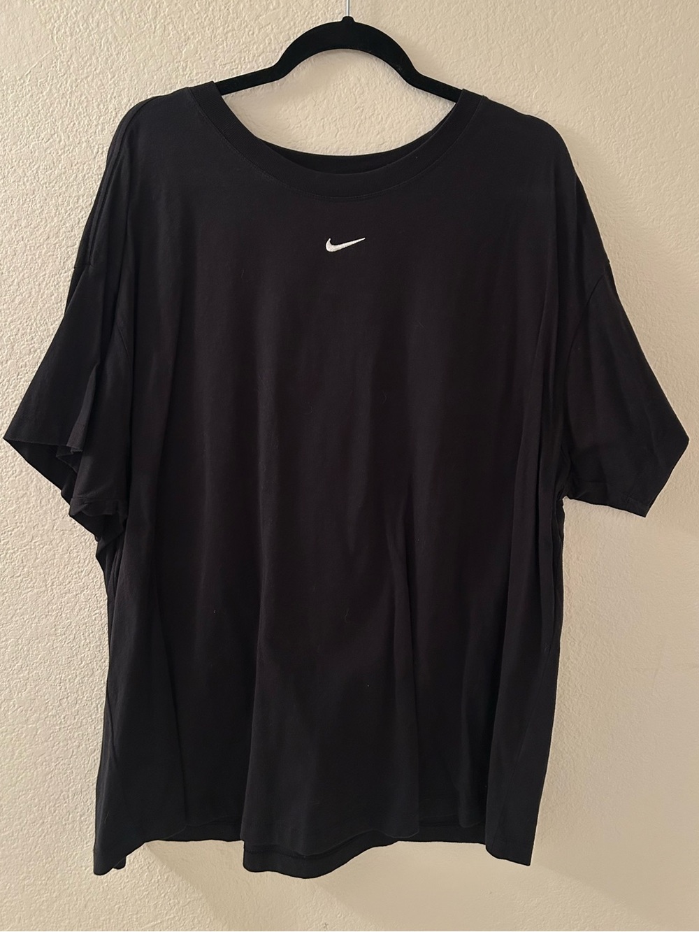 Nike Black Short Sleeve Tee with White Swoosh Logo